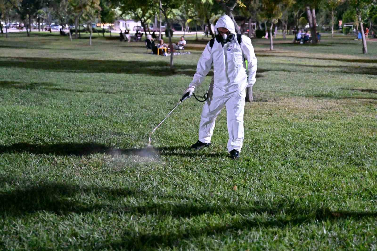 Karacabey Belediyesi&rsquo;nden sivrisinek ve haşereyle m&uuml;cadeleye destek
