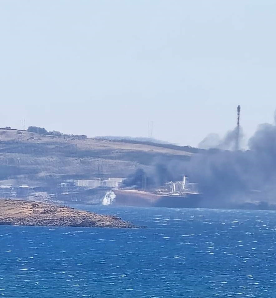Aliağa’da sökümdeki tanker gemide yangın
