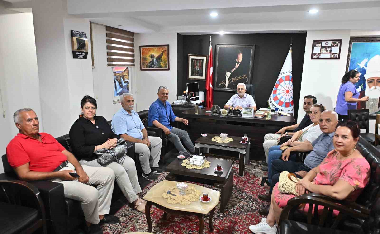 Başkan Uysal: "Zalimle mazlumun m&uuml;cadelesinde biz her zaman mazlumun yanındayız"
