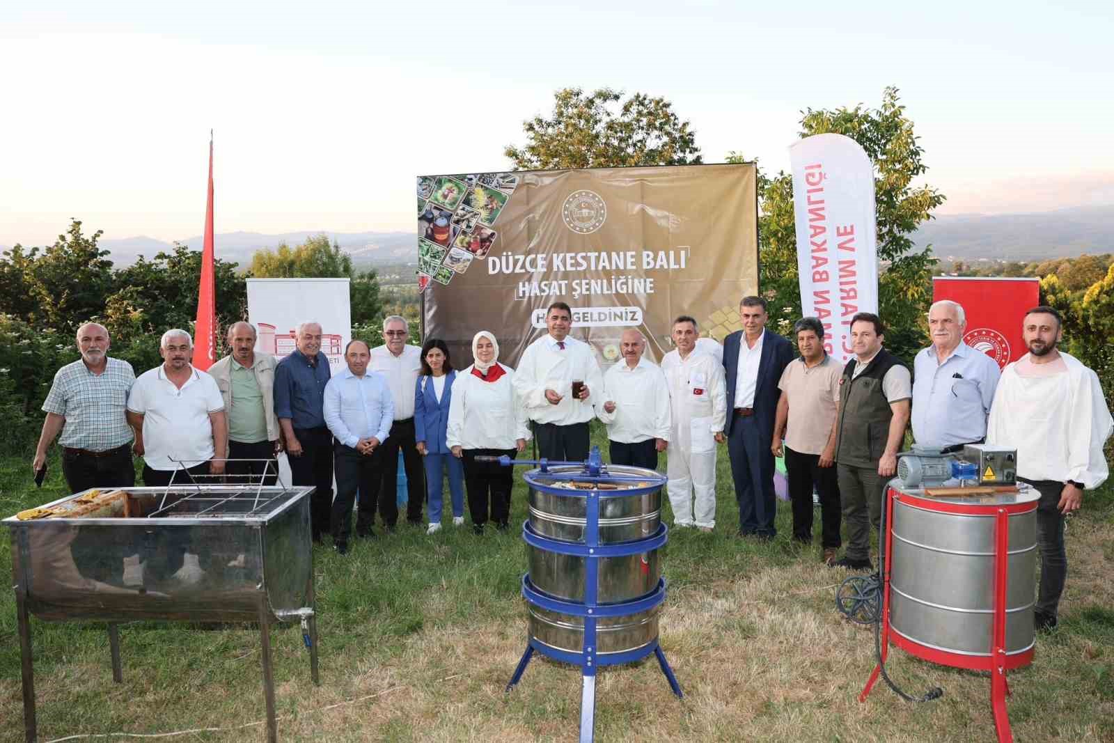 Kestane balı hasadı yapıldı