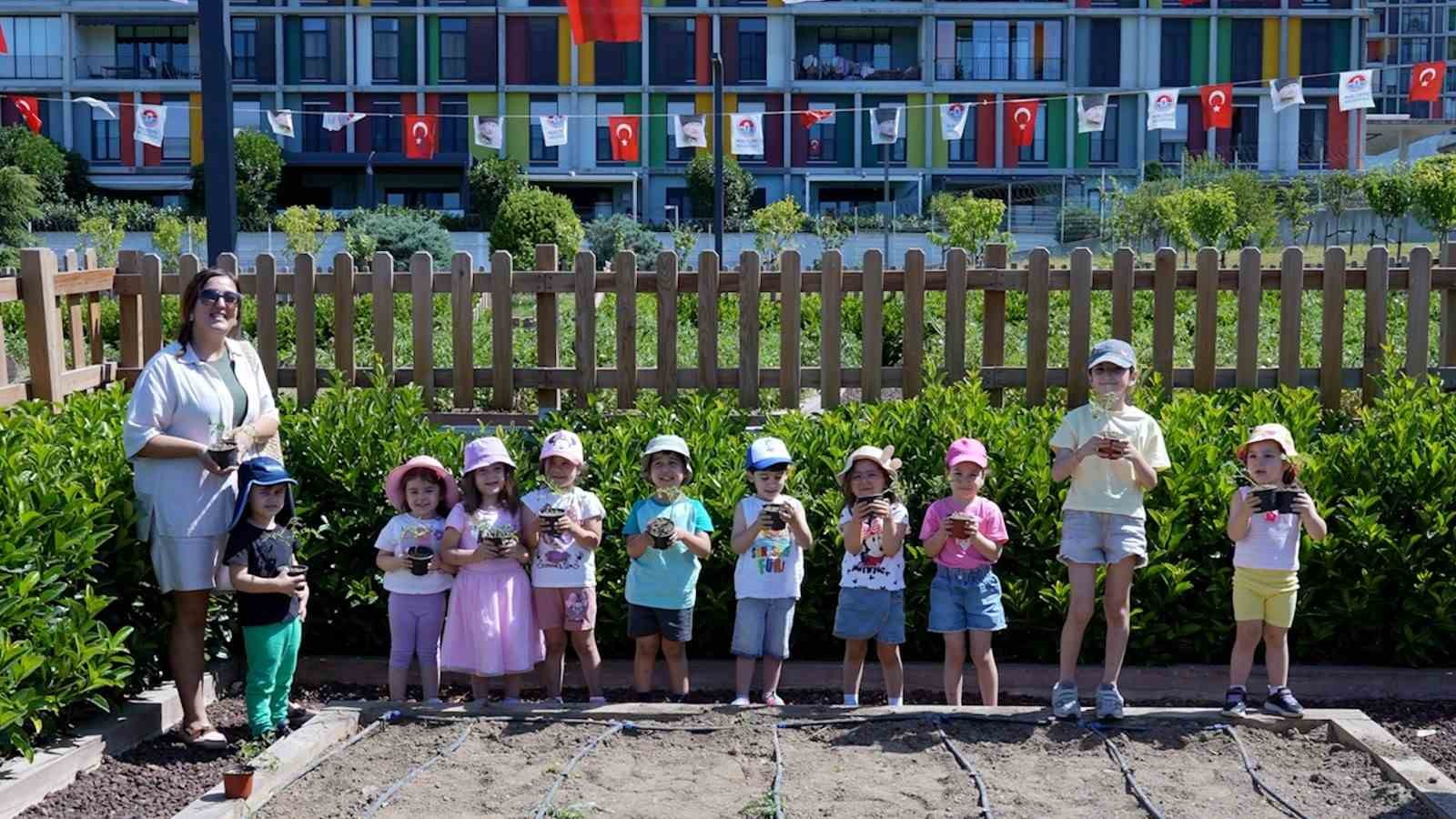 Maltepe &Ccedil;ocuk Tarım Parkı minik ziyaret&ccedil;ilerini ağırladı
