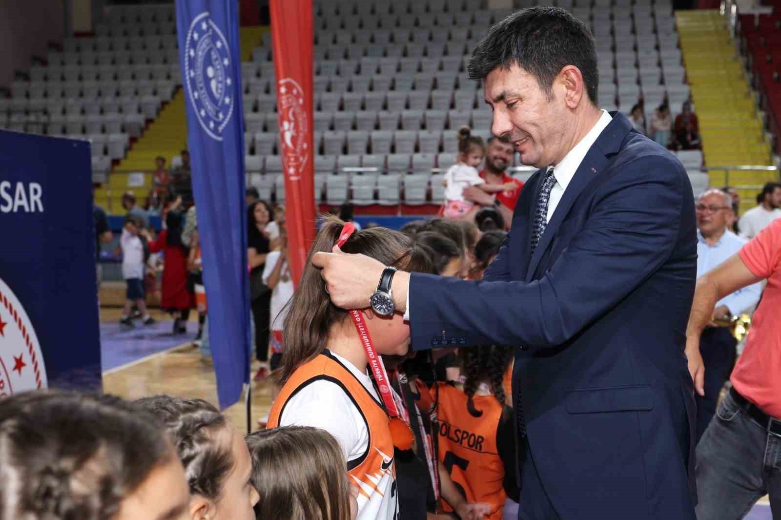 Basketbol müsabakaları sona erdi