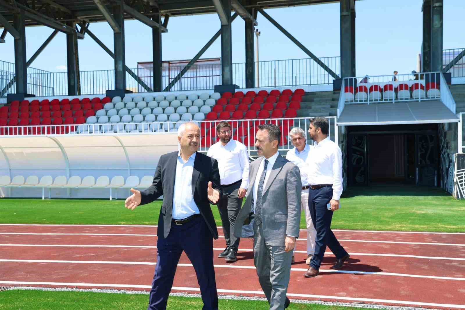 Vali Aktaş, Gebze&rsquo;de yatırımları yerinde inceledi

