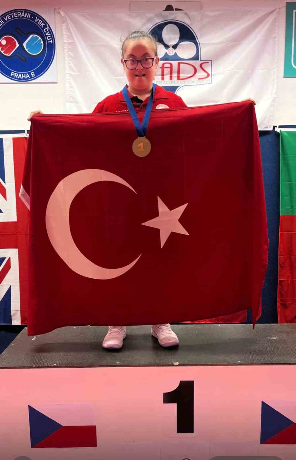 Sakarya ekibi Kocaeli&rsquo;den dereceyle d&ouml;nd&uuml;
