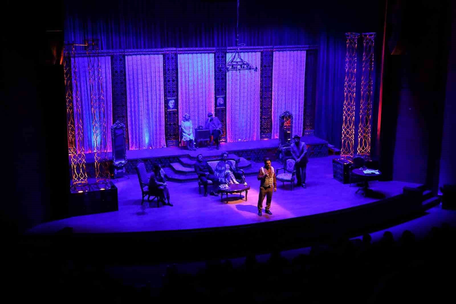 Sakarya’da tiyatroya büyük ilgi