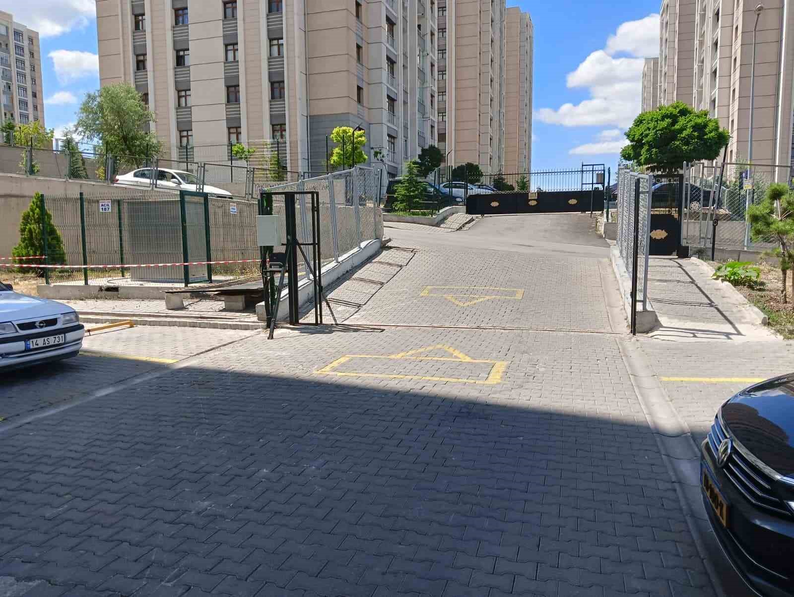 Ankara’da tartıştığı eşinin yakınlarını bilerek ezdiği iddia edilen koca tutuklandı