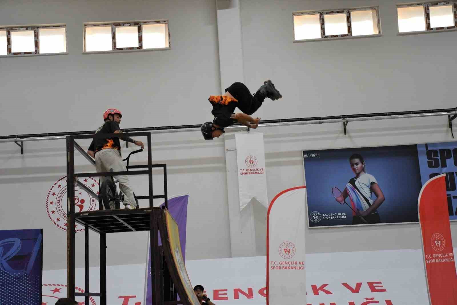 Zonguldak’ta GSB spor okulları açılışı yapıldı