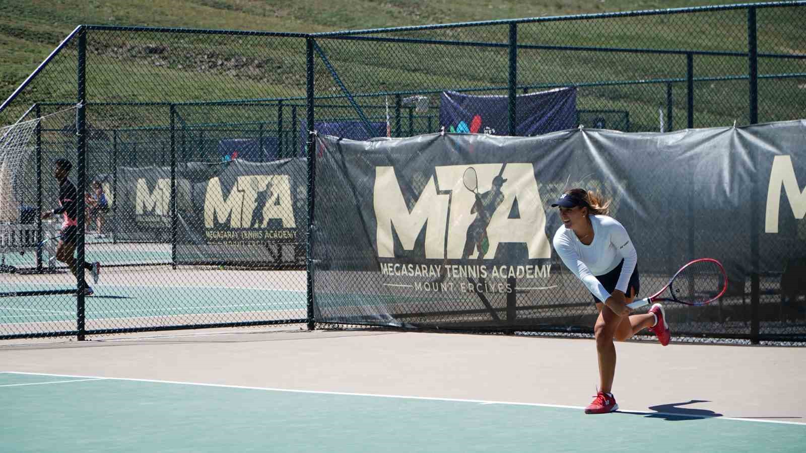 Erciyes’teki Dünya Tenis Turu’nda finaller pazar günü oynanacak