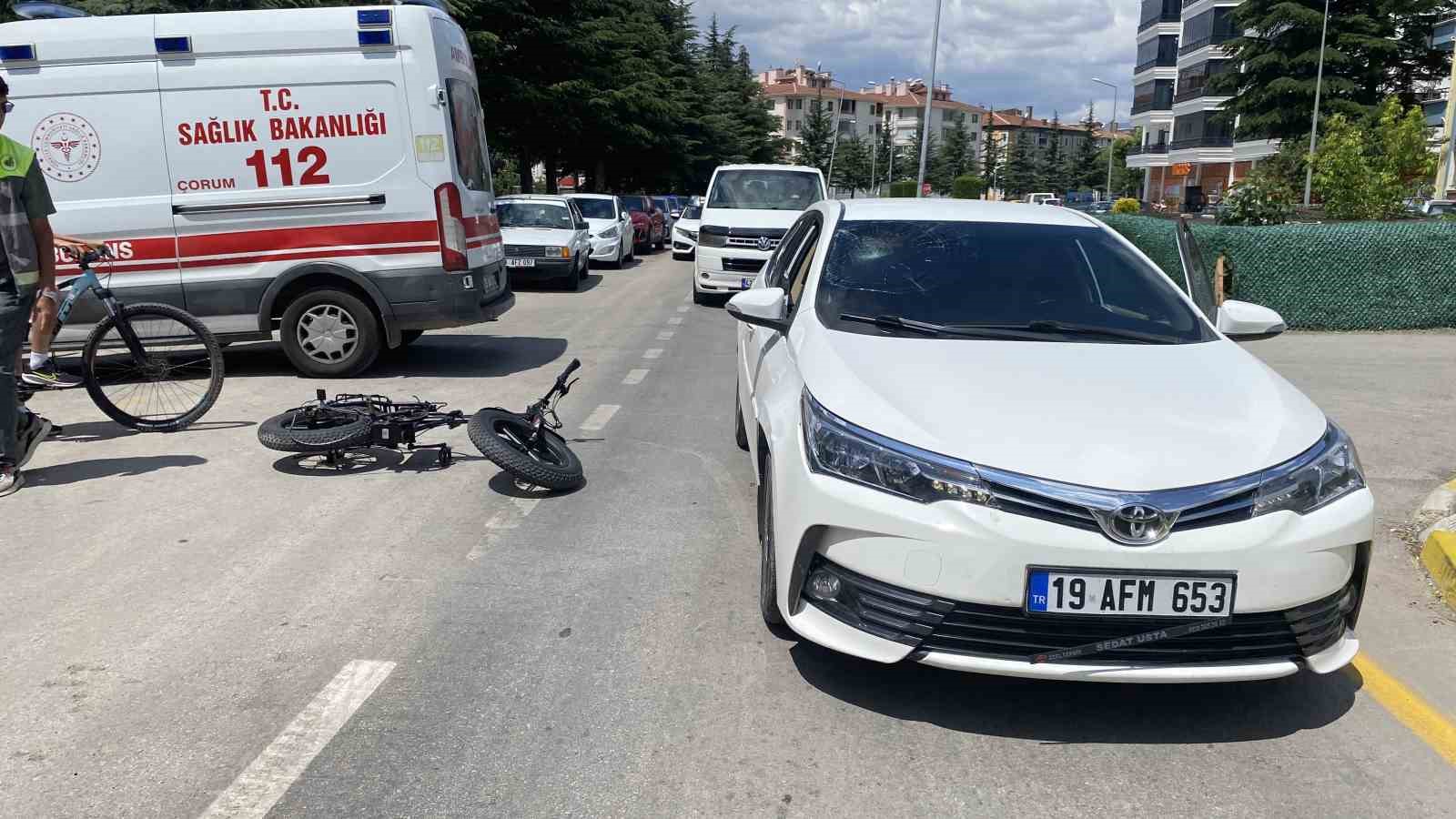 Çorum’da otomobil ile elektrikli bisiklet çarpıştı: 1 yaralı