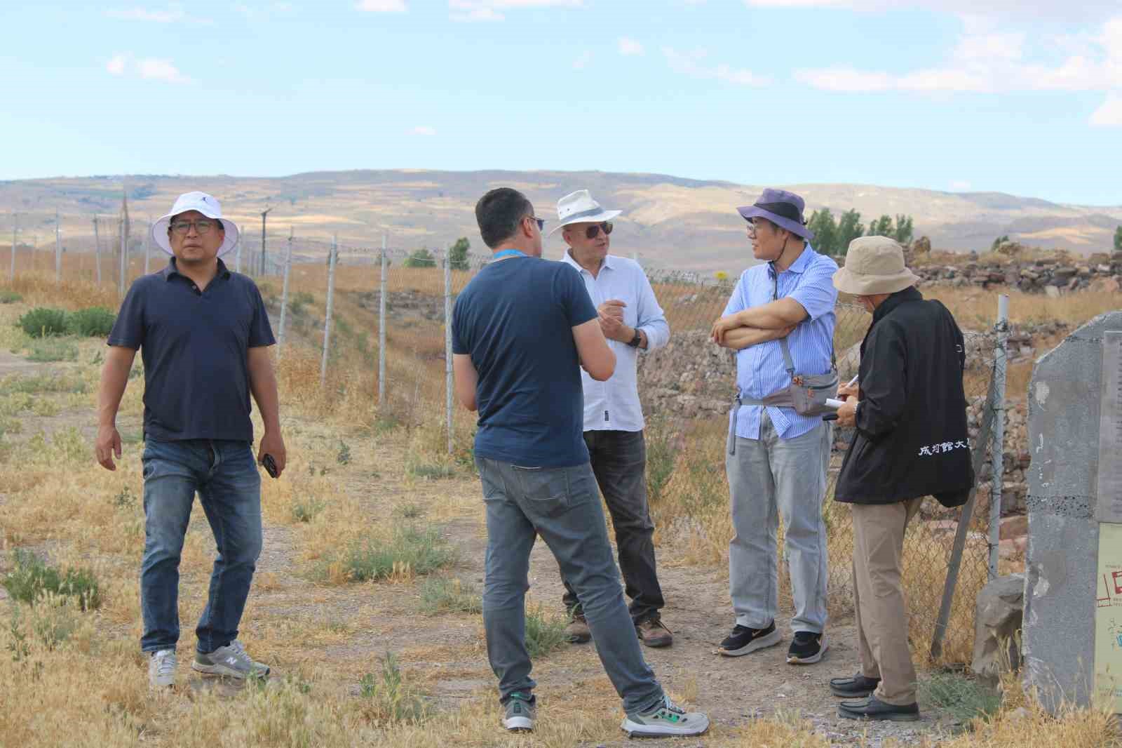 Güney Koreliler Kültepe’yi keşfediyor