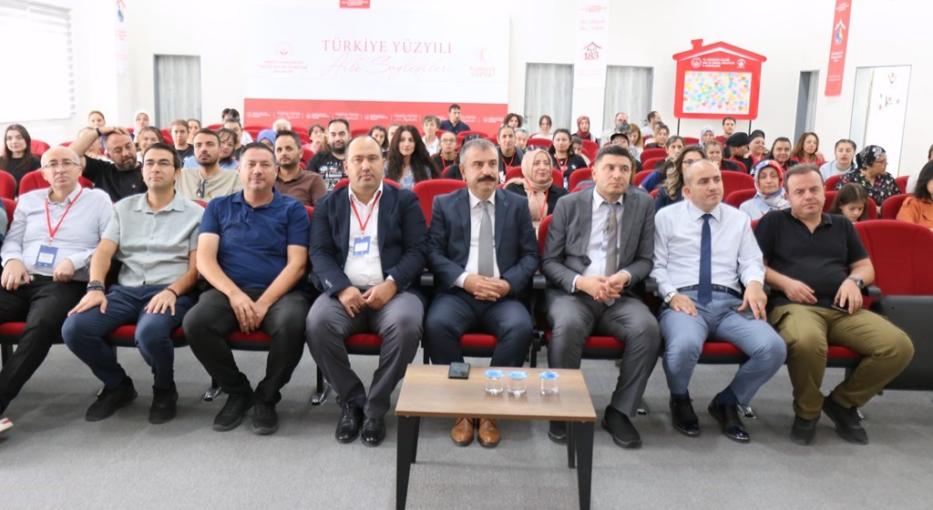 &Ouml;zel ihtiya&ccedil;lı bireylerin sosyal uyum ve &ccedil;evre farkındalığı g&uuml;&ccedil;lendirildi
