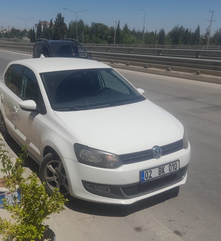 Otomobille motosiklet &ccedil;arpıştı: 2 yaralı
