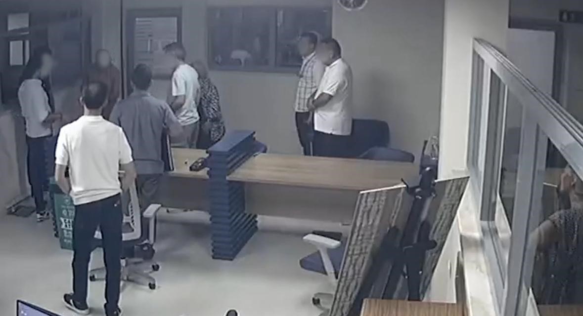 Dubl&ouml;r kullanarak arsa satışı yapan &ccedil;ete &ccedil;&ouml;kertildi
