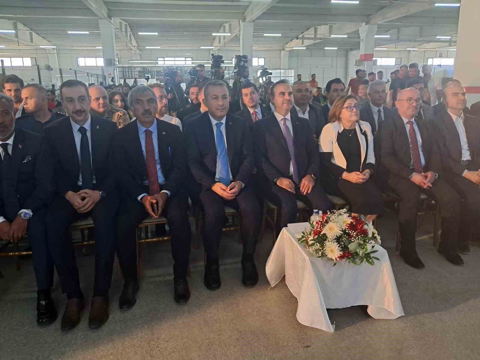Bakan Kacır: "Milli gelirimizi son 23 yılda 236 milyar dolardan 1,3 trilyon dolara yükselttik"
