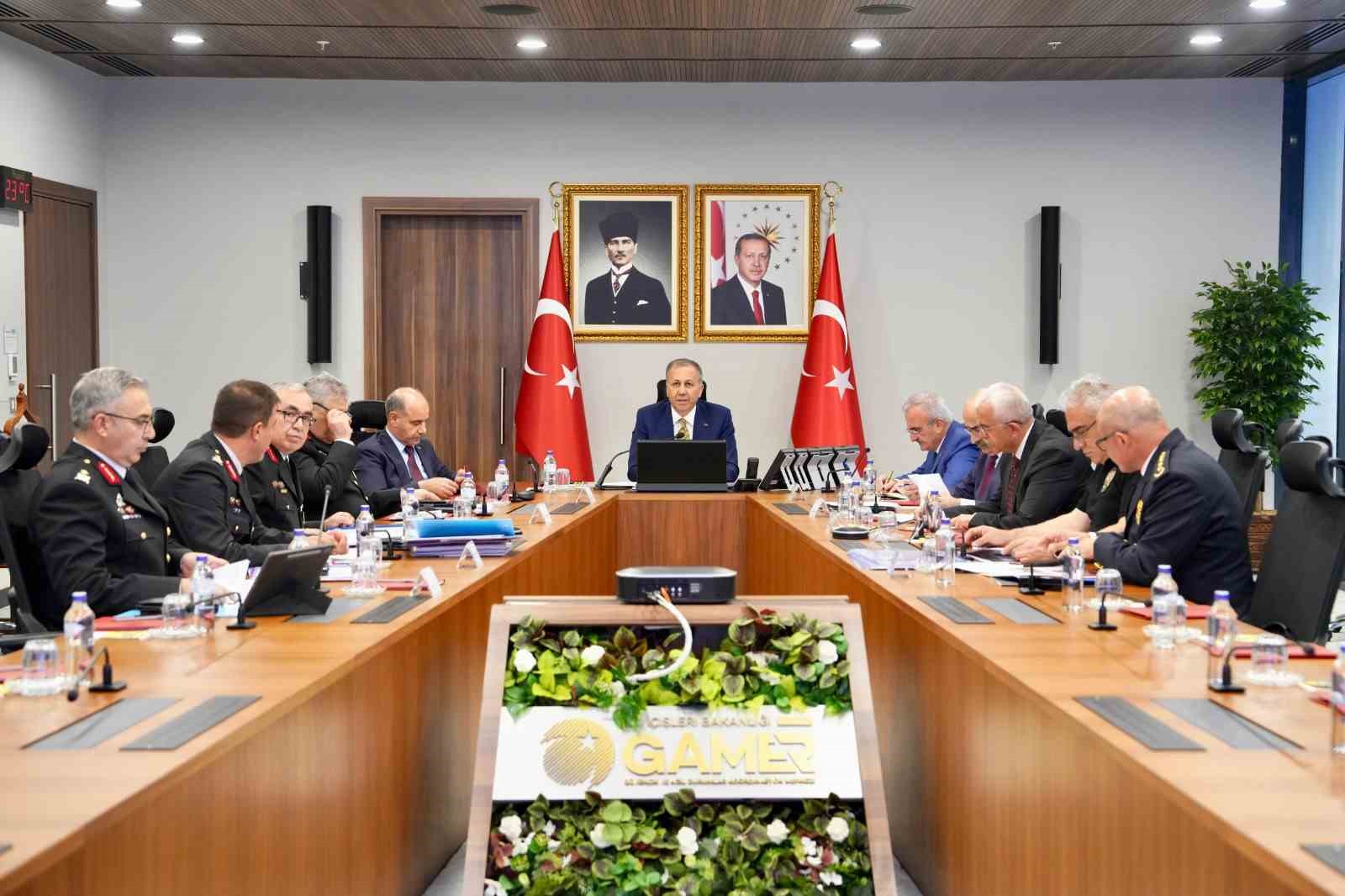 Vali Soyt&uuml;rk, İ&ccedil;işleri Bakanlığı koordinasyon toplantısına katıldı
