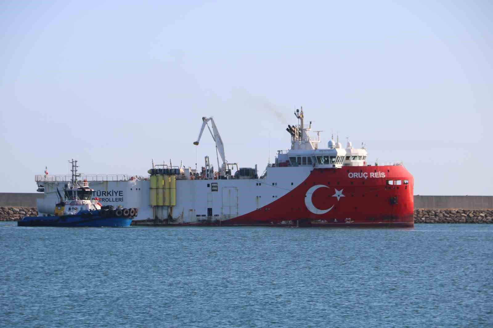 Oruç Reis Sismik Araştırma Gemisi, Filyos Limanı’na demirledi