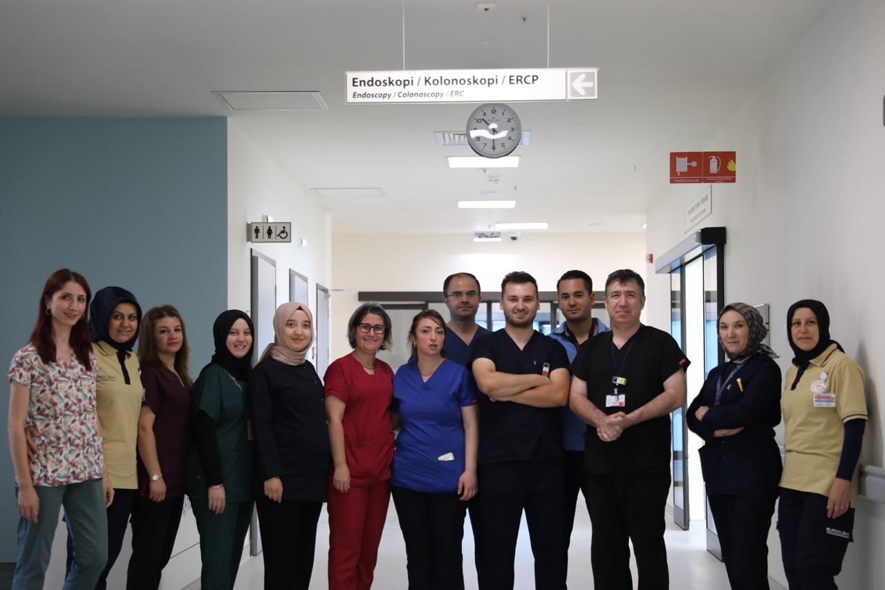 Dev mide tümörü cerrahi müdahaleye gerek kalmadan endoskopik yöntemle çıkarıldı
