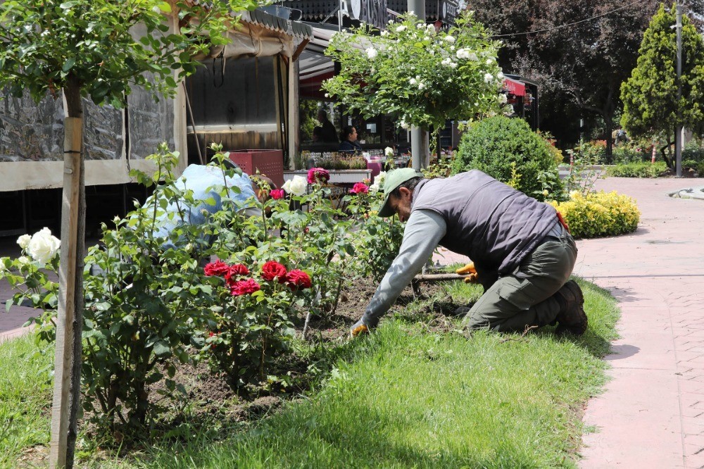 Keçiören’de parklara estetik dokunuş