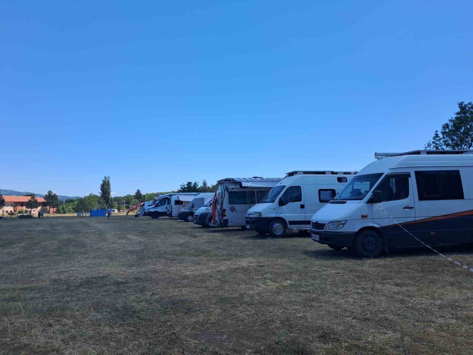 Bilecik’in gözdesi Kınık Köyü, kamp ve karavan tutkunlarını ağırlıyor
