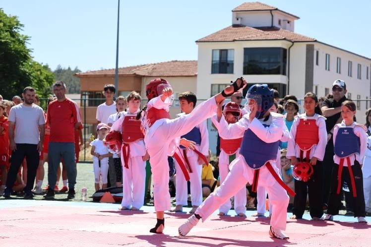 Bilecik’te yaz spor okulları coşkuyla başladı