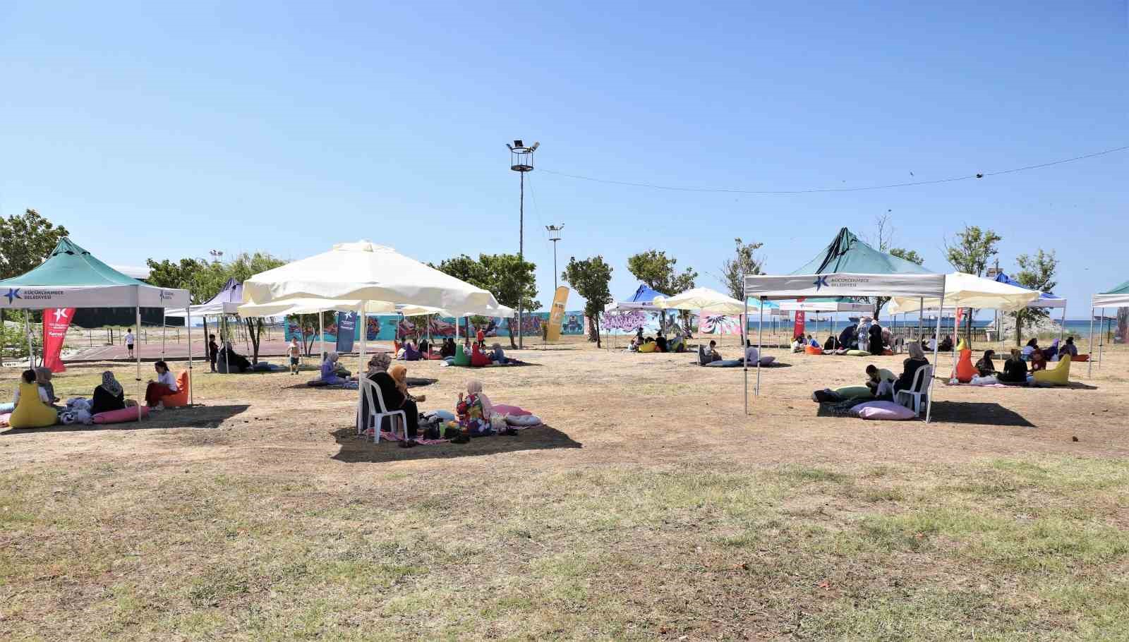 K&uuml;&ccedil;&uuml;k&ccedil;ekmeceli kadınlar "Sepetini Al Gel" pikniğinde buluşuyor
