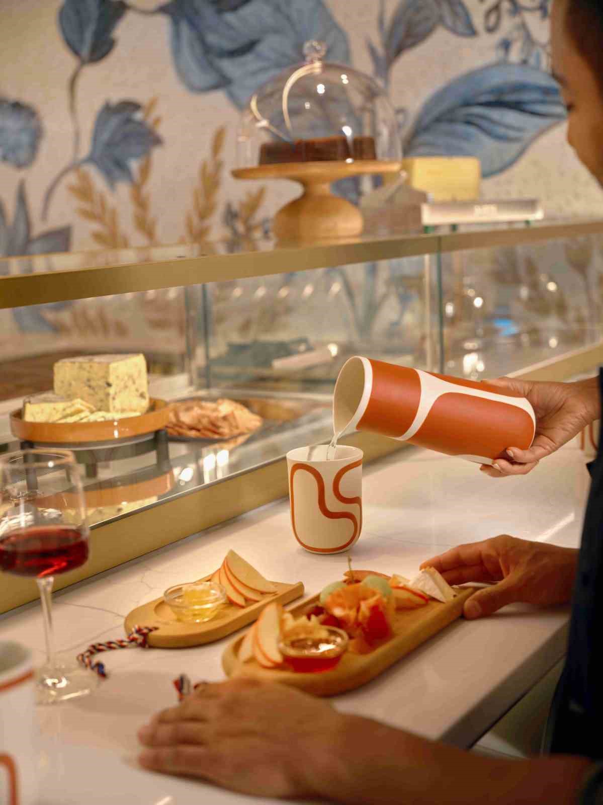 TAV İşletme Hizmetleri New York JFK Havalimanı&rsquo;nda &uuml;&ccedil;&uuml;nc&uuml; yolcu salonunu a&ccedil;tı
