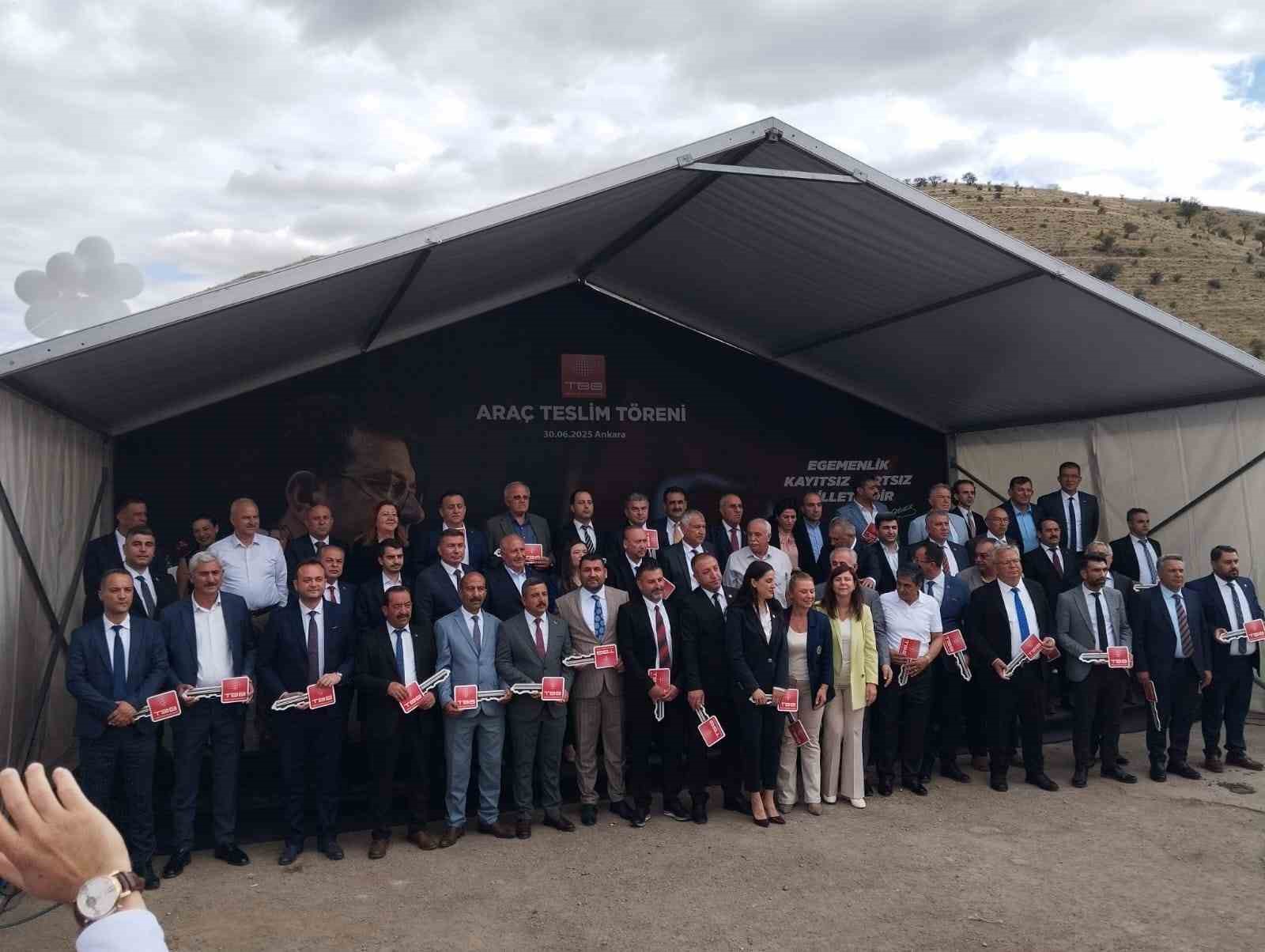 Gökler Beldesi itfaiye filosunu güçlendirdi, hibe araçlar hizmete hazır