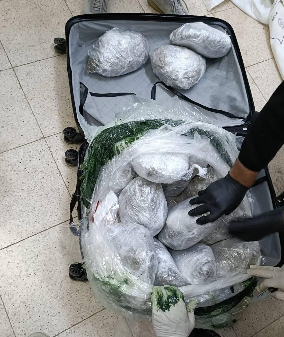 Bing&ouml;l&rsquo;de 49 kilo esrar ele ge&ccedil;irildi
