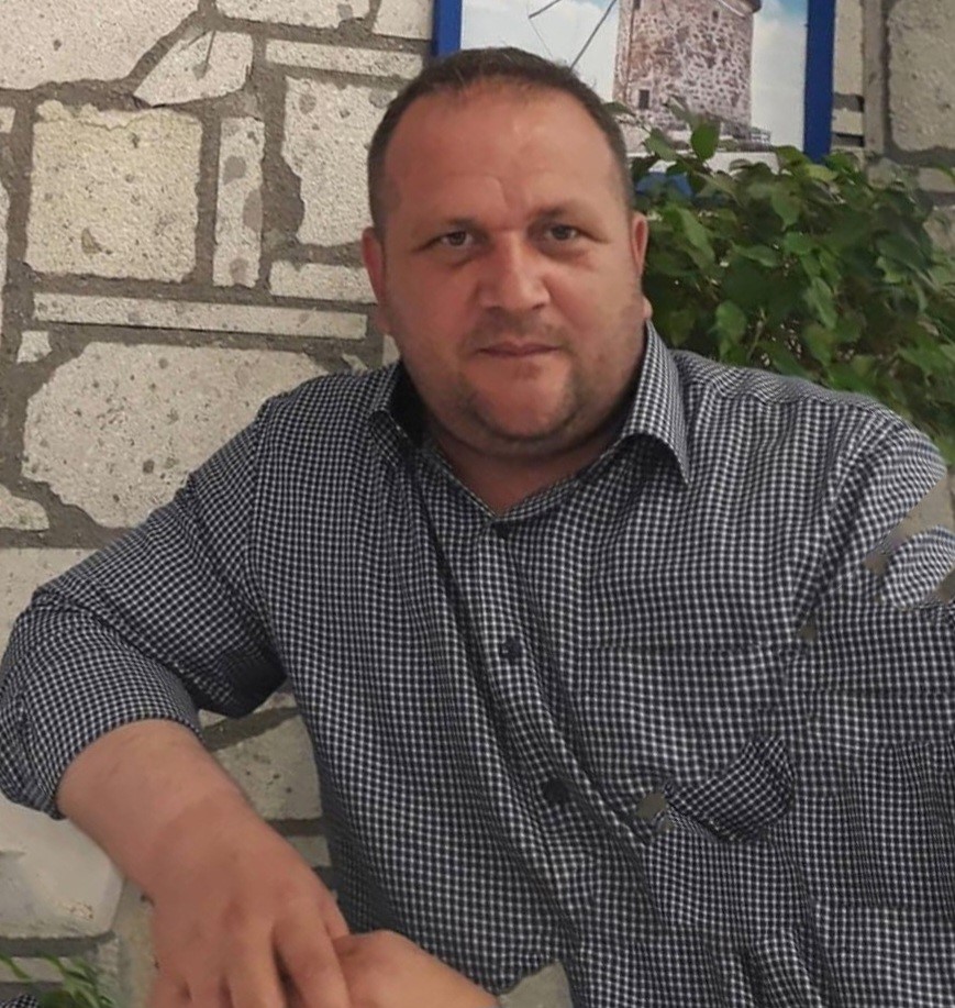 Ailesinden &ccedil;aldığı altınlar i&ccedil;in ailesini katletmiş
