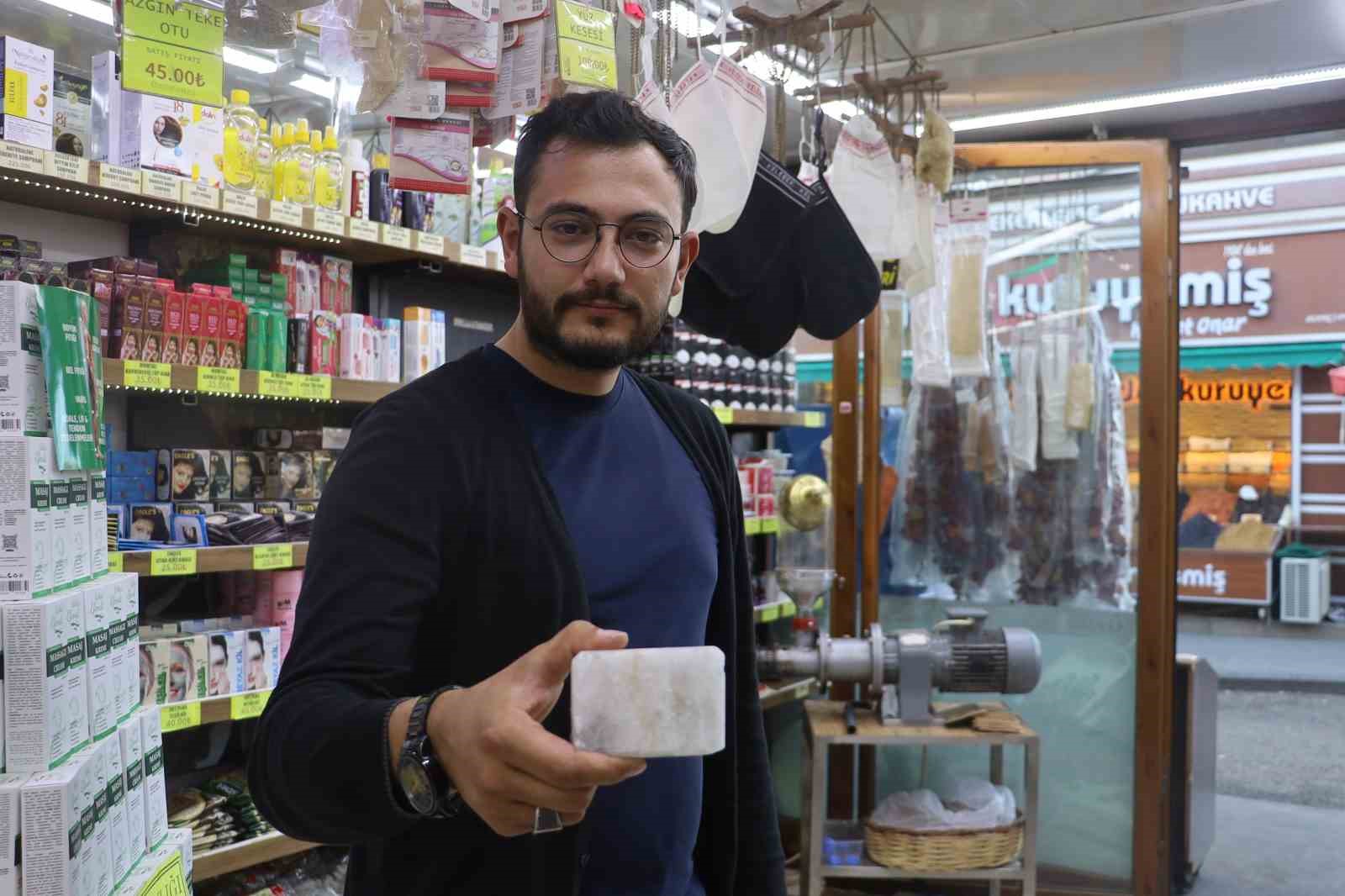 Sıcak havalarda ter kokusunu azaltan çözüm: Tuz sabunu