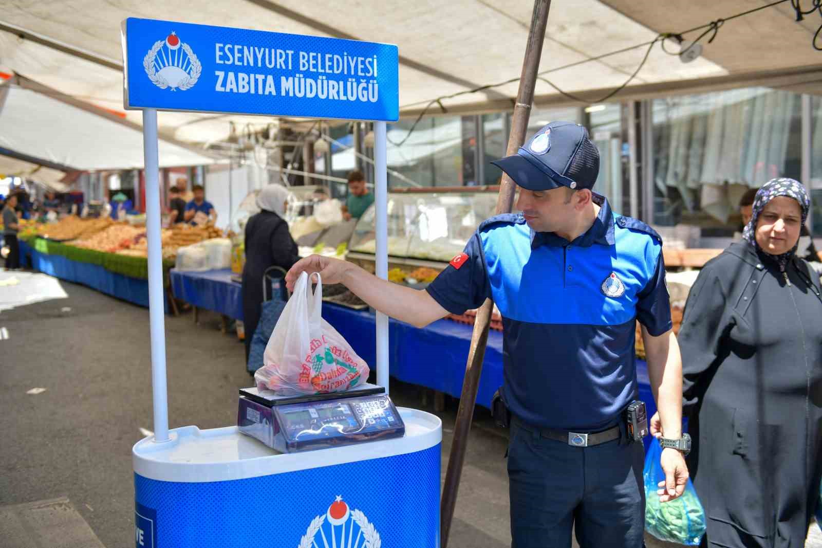 Esenyurt zabıtasından sıkı denetim
