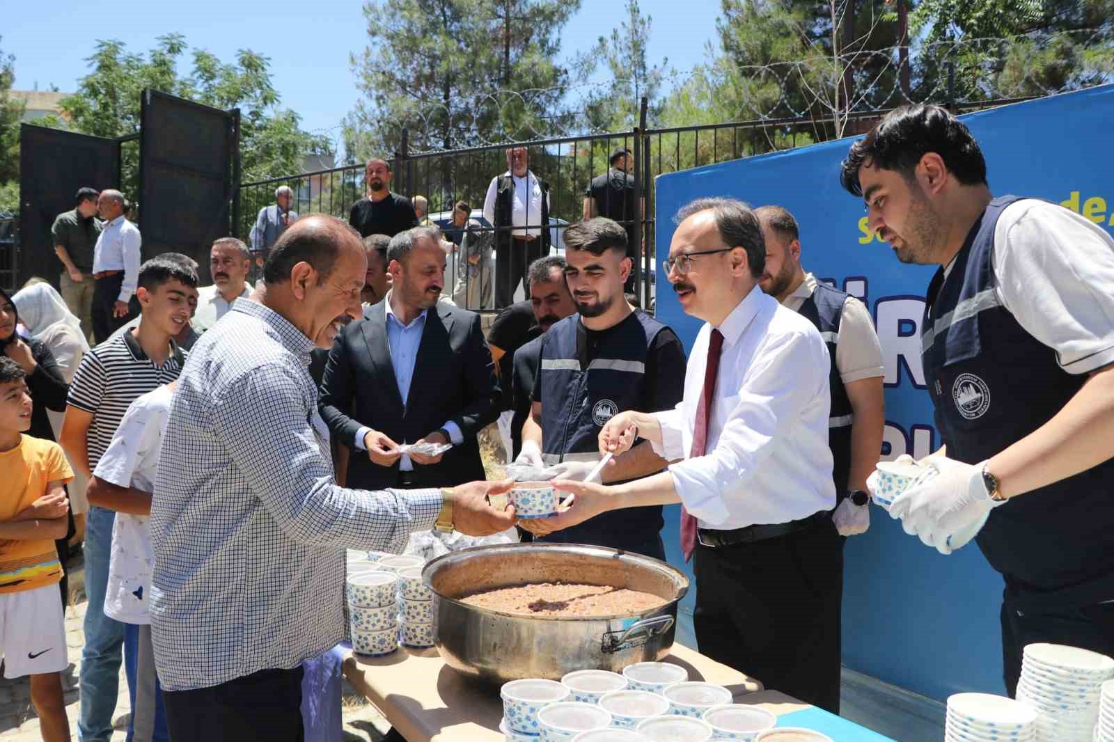 Siirt’te mahalle buluşması devam ediyor