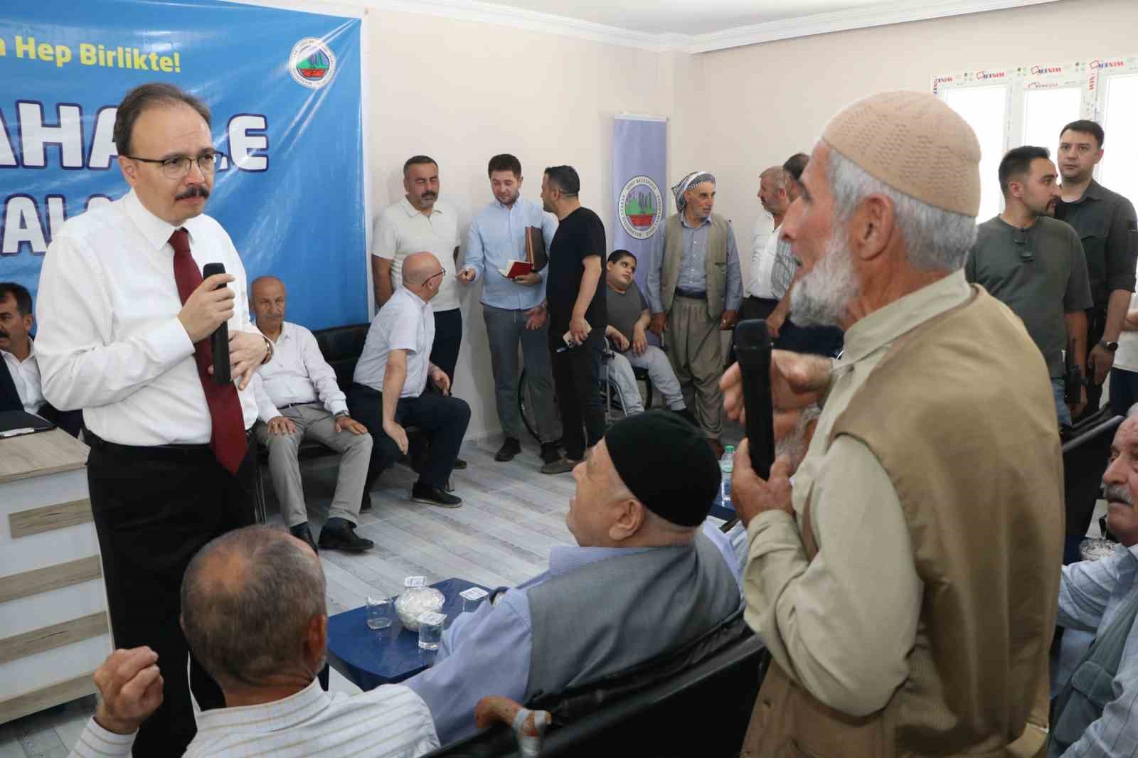 Siirt&rsquo;te mahalle buluşması devam ediyor
