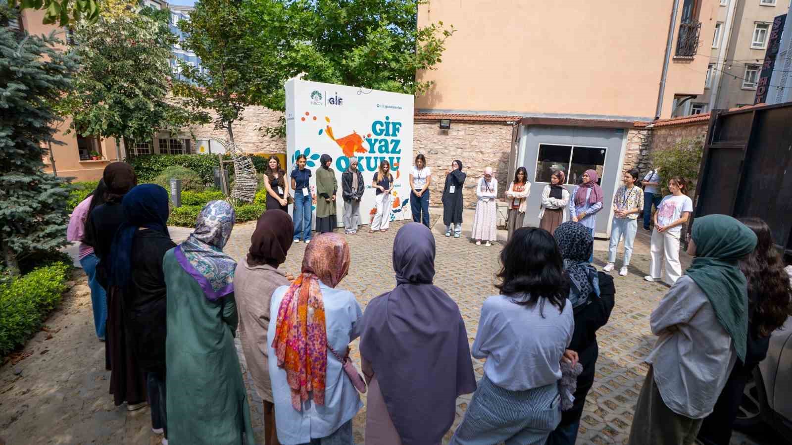 TÜRGEV GİF Yaz Okulu’nda eğitim başladı