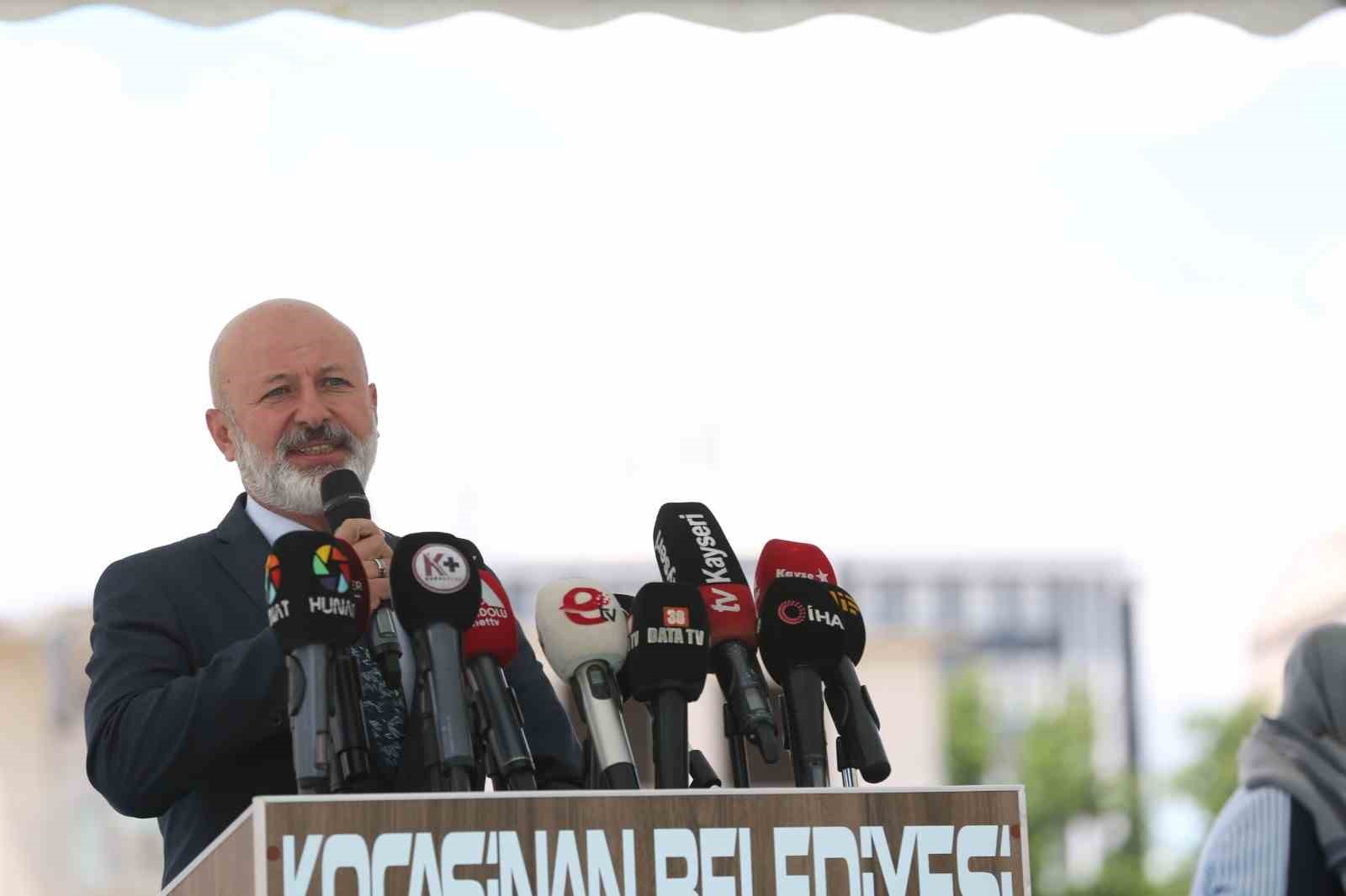 Başkan Çolakbayrakdar: "Kentsel dönüşüme Kayseri usulü dokunuş: üç hizmet aynı anda hayata geçiyor"