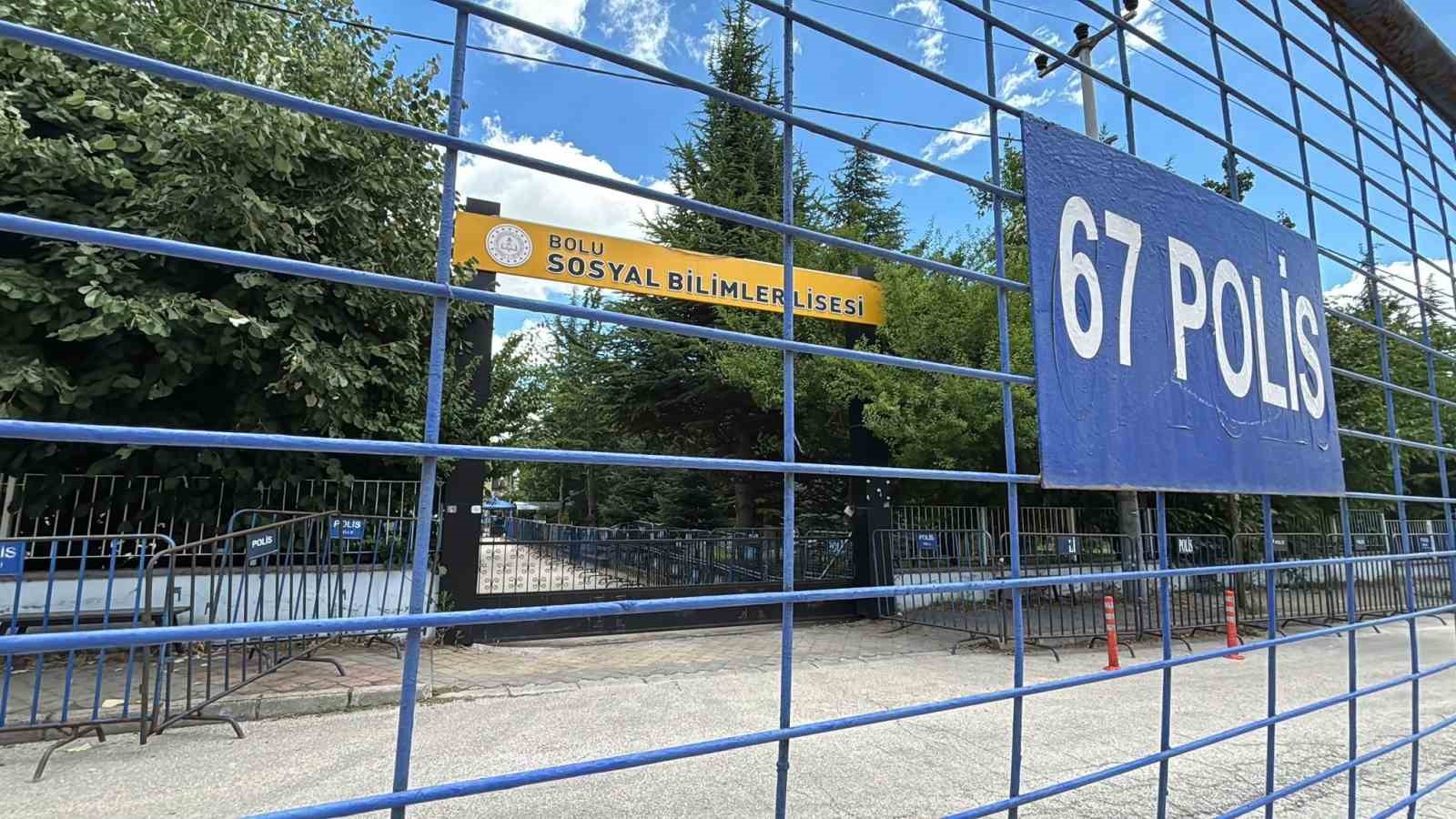 Yangın faciasına ilişkin davanın görüleceği mahkeme salonu çevresine araç girişi yasaklandı
