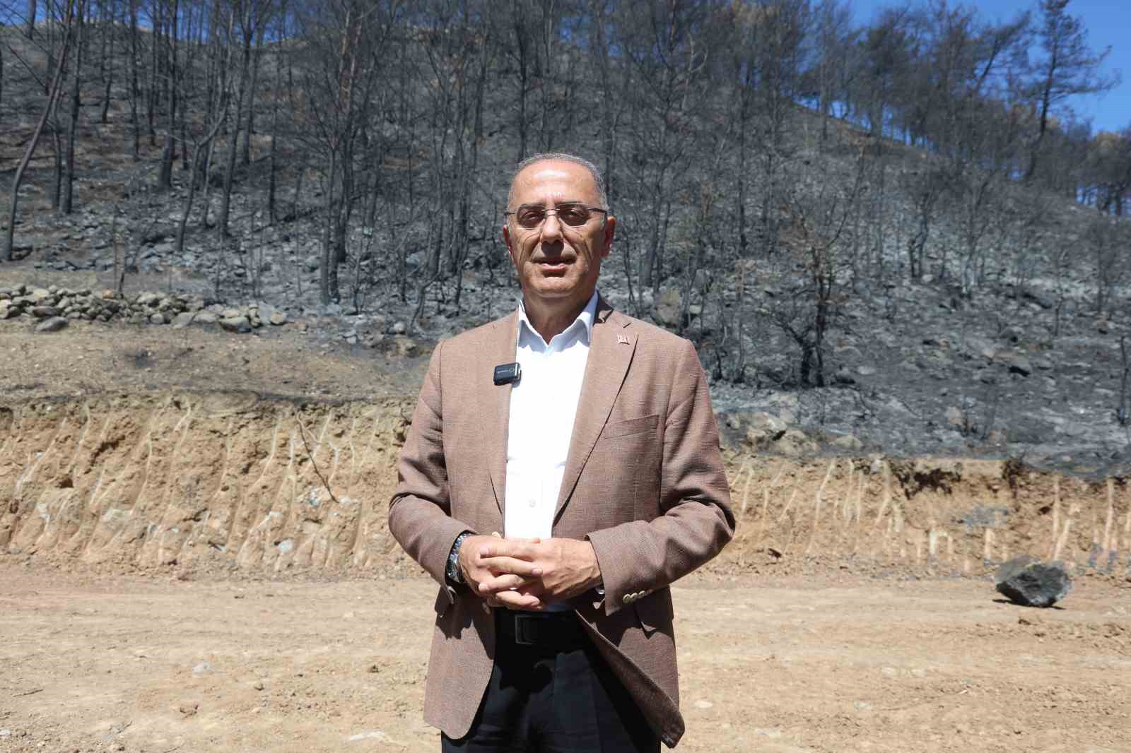 Antakya Belediyesi alevlerle mücadelede verdiği mücadeleyle takdir topladı