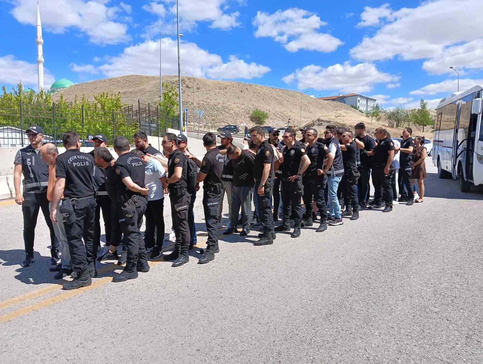 Ankara’da haraç çetesine operasyon: 14 gözaltı