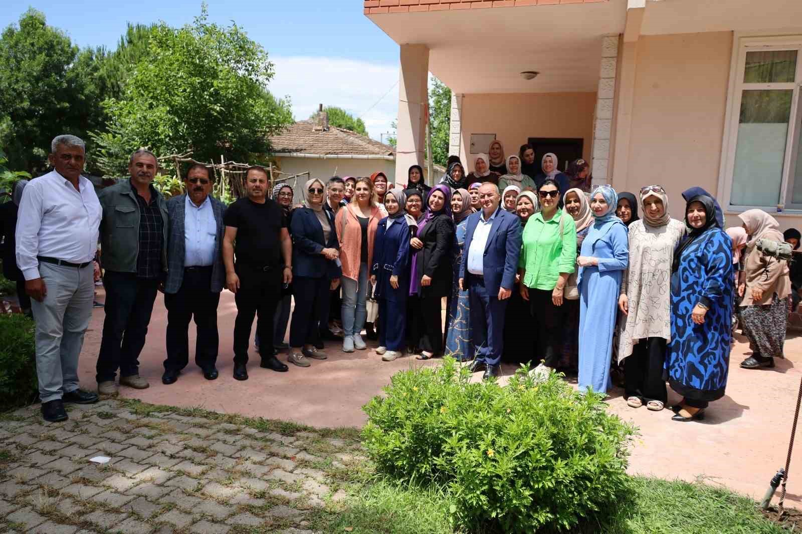 El emeği &uuml;r&uuml;nler bu sergide
