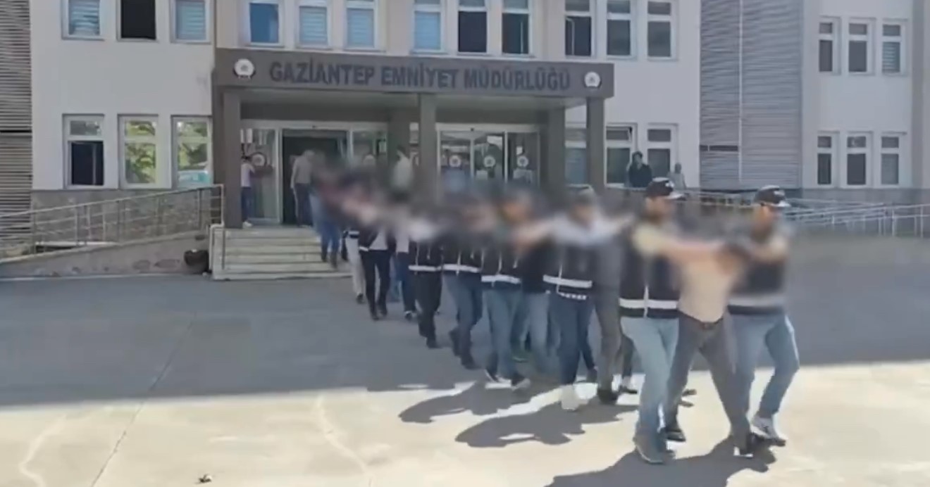 Gaziantep’te ehliyet sınavında 56 joker yakalandı