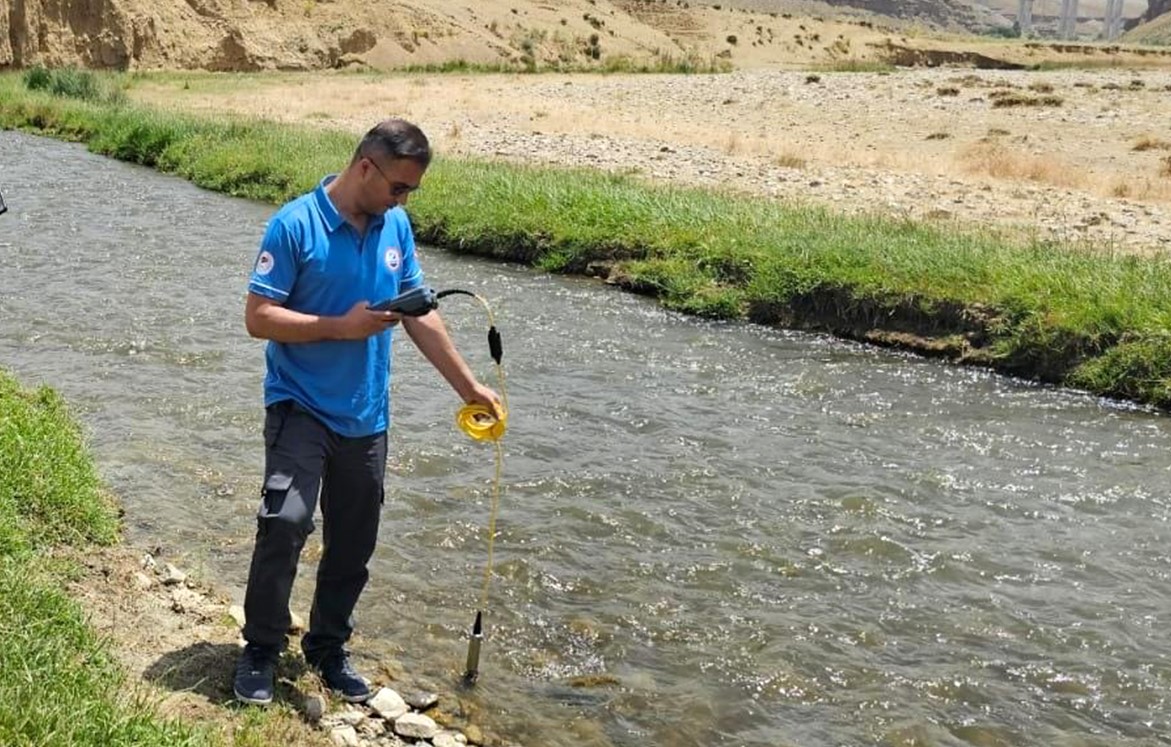 Van&rsquo;da su kaynaklarında balıklandırma potansiyeli &ouml;l&ccedil;&uuml;l&uuml;yor

