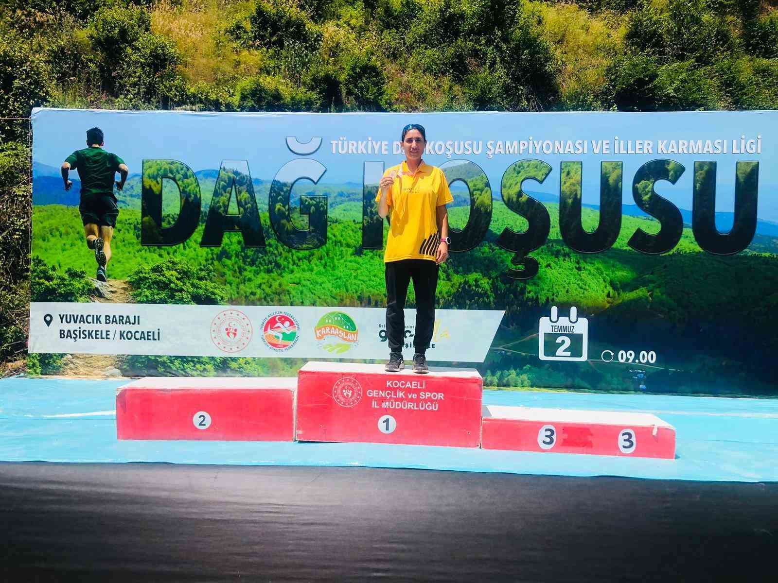 Bilecikli atlet Sebahat Demir Türkiye Dağ Koşusu Şampiyonu oldu