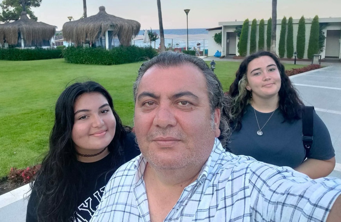 Denizli-Aydın Otoyolunda ters yöne giren otomobil kamyonla çarpıştı: 1 ölü, 3 yaralı