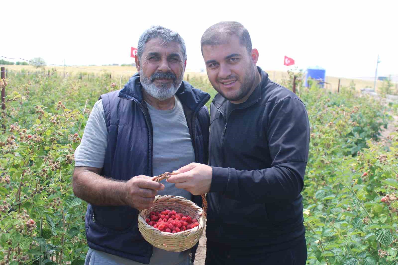 Hobi olarak başladığı işte talebe yetişemiyor