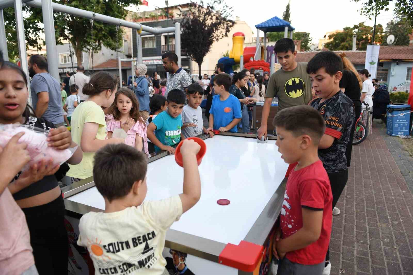 Osmangazi&rsquo;de yaz coşkusu semtlere taşınıyor
