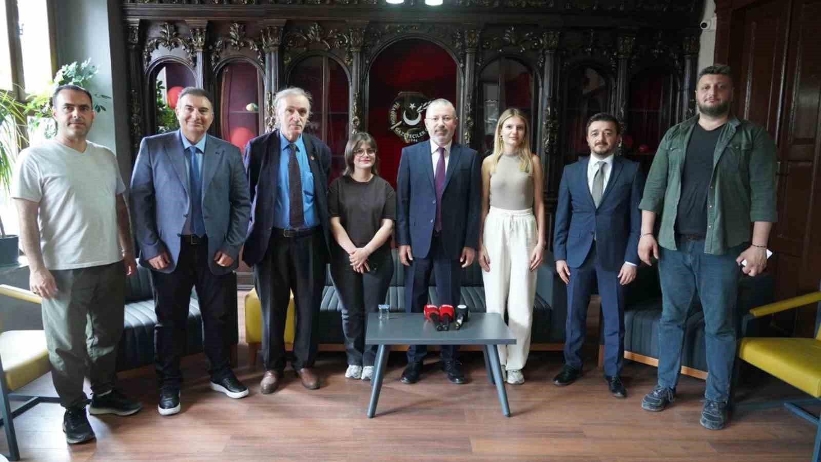 Rektör Kırışık, Trabzon Gazeteciler Cemiyetinde gazetecilerle bir araya geldi
