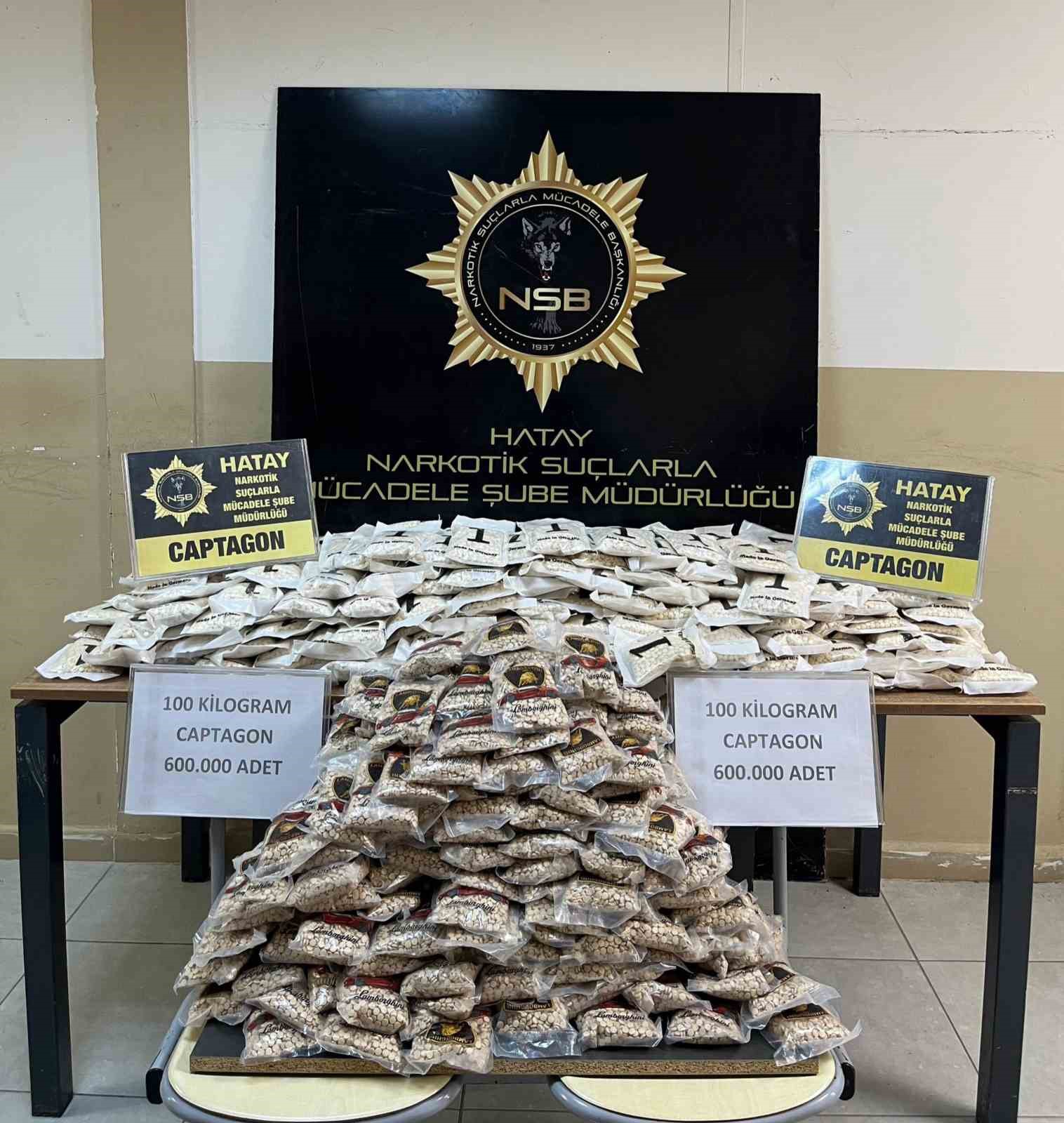 Hatay’da 600 bin adet uyuşturucu hap ele geçirildi