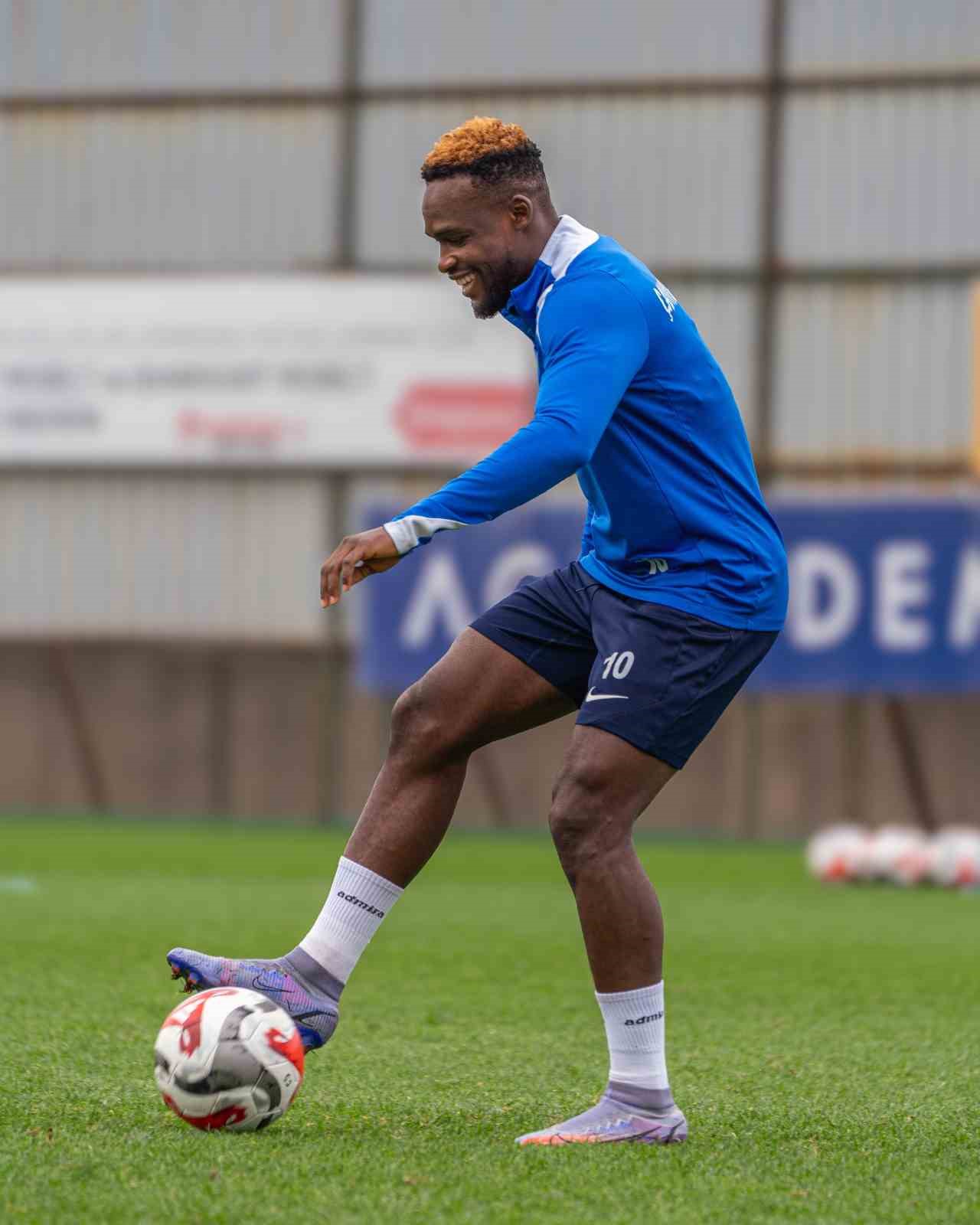 &Ccedil;aykur Rizespor, yeni sezon hazırlıklarını s&uuml;rd&uuml;rd&uuml;
