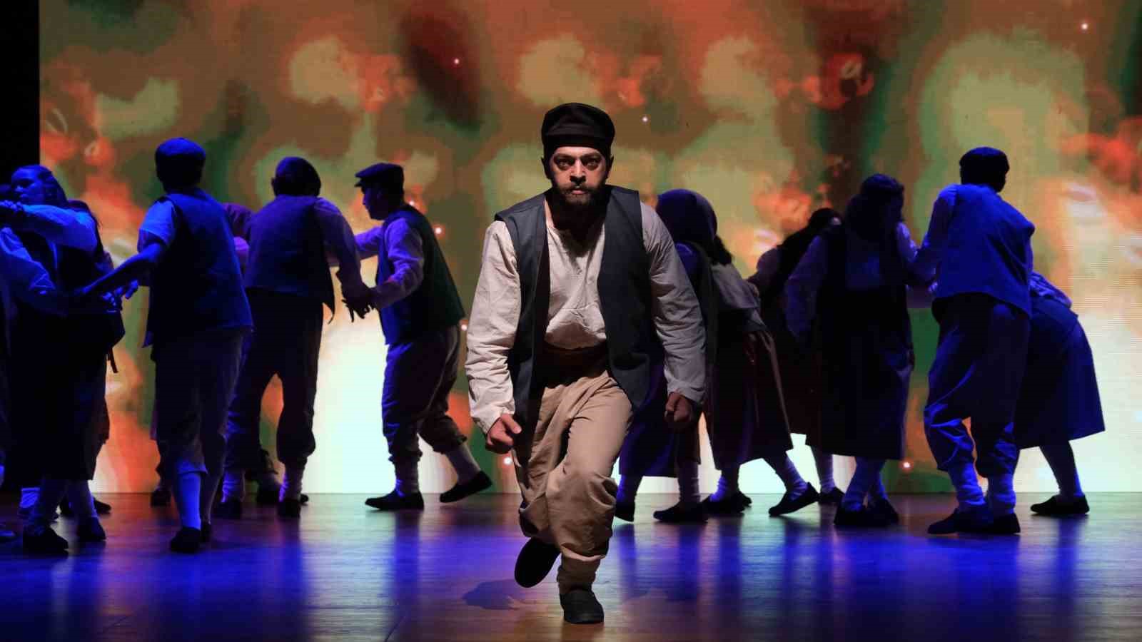 Halkevi’nde dönem kapanışı "Diriliş" tiyatrosu ile taçlandı