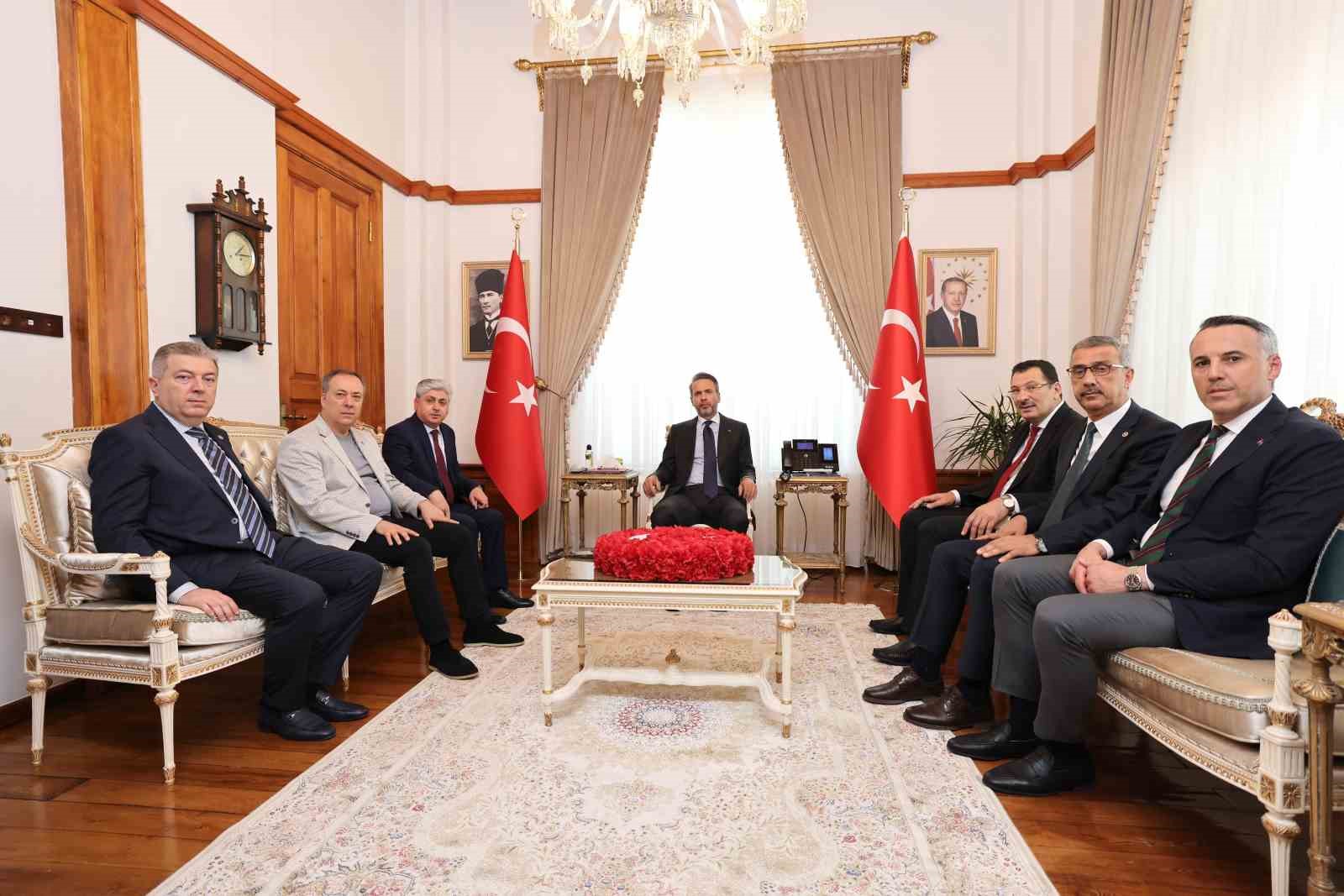 Enerji ve Tabii Kaynaklar Bakanı Bayraktar: "16 milyon hane artık T&uuml;rkiye&rsquo;de kendi doğal gazımızla ısınacak"
